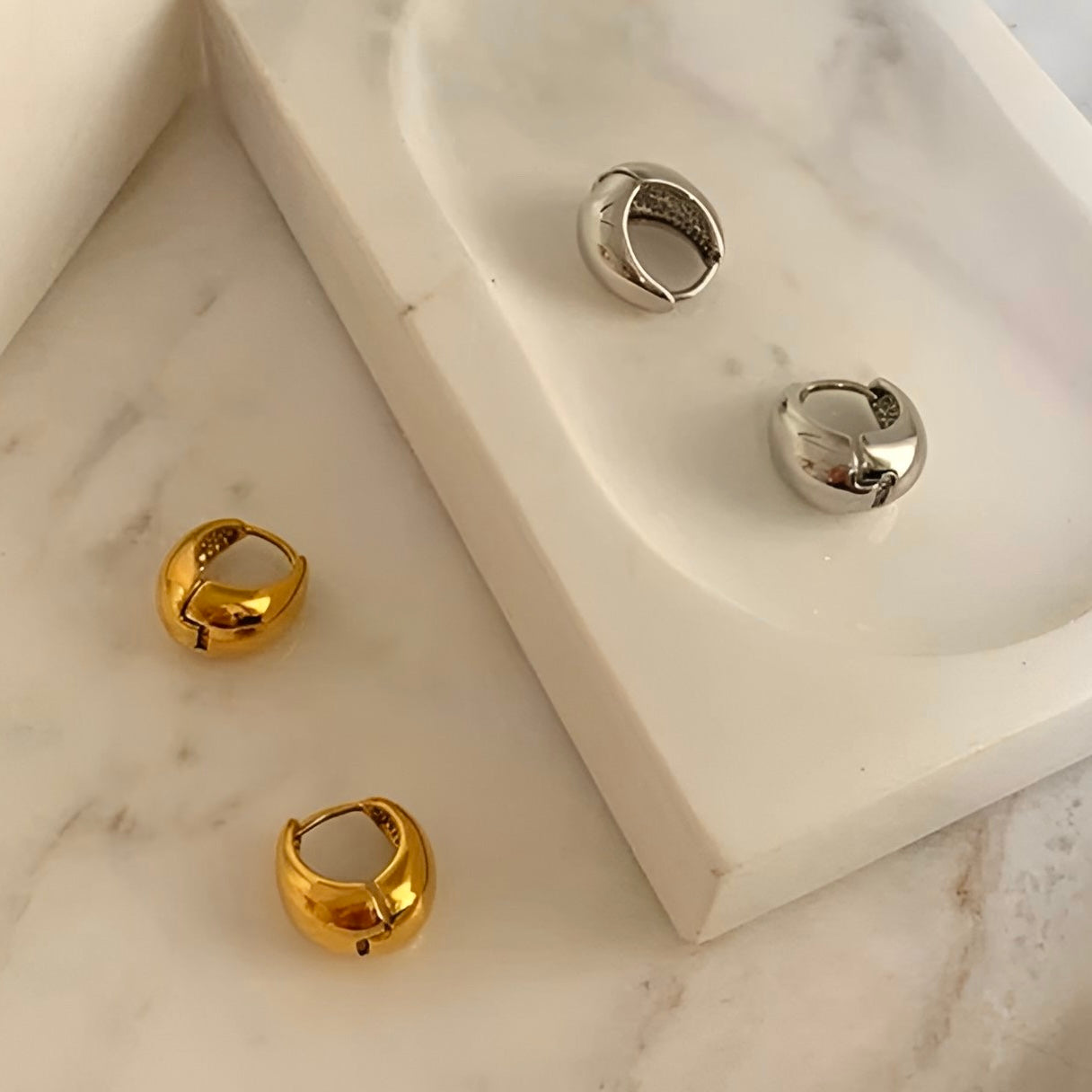 Demi Hoop Earring Gold Tilbehør
