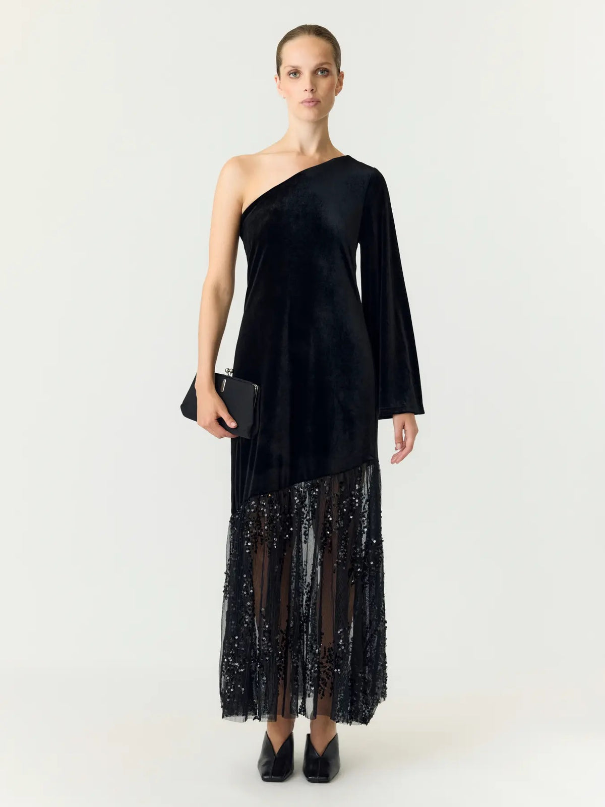 Yastera OS Long Velvet Dress