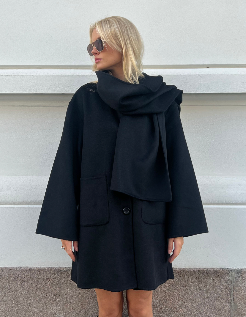 Sandy Wool Coat With Scarf