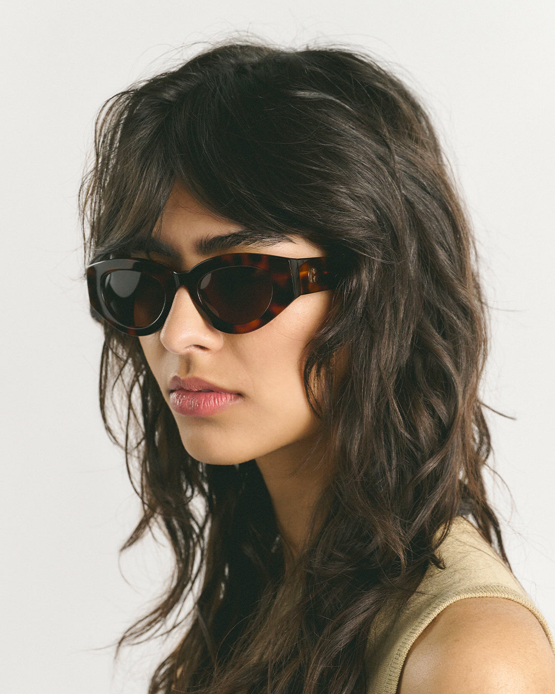 Ines Tortoise Brown