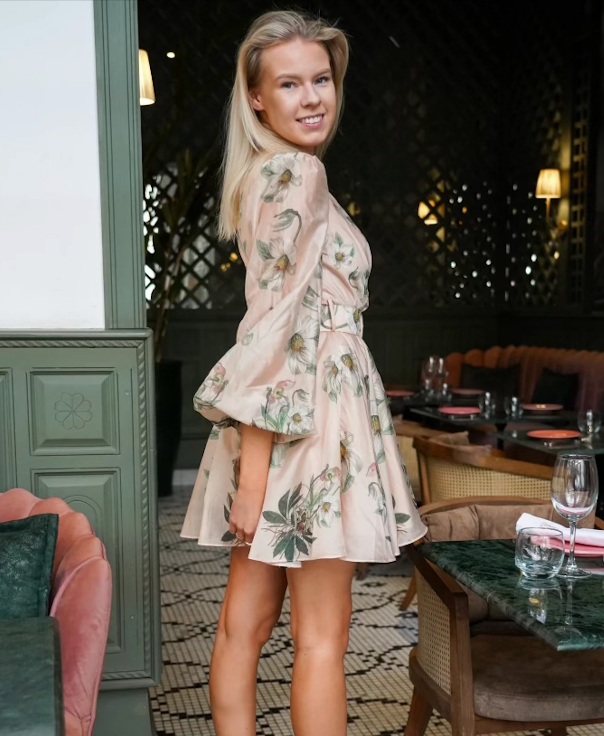 Queen Short Dress - Kjoler