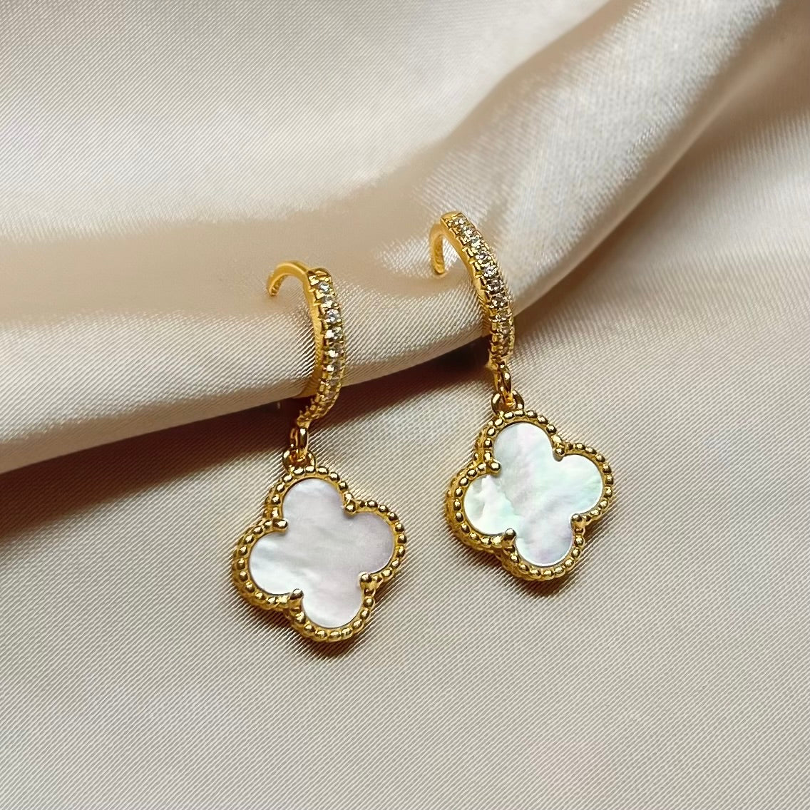 Haily Four Leaf Earring White