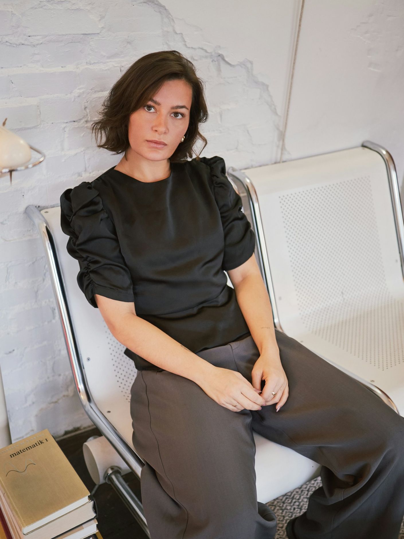 Benua Heavy Sateen Blouse - Black
