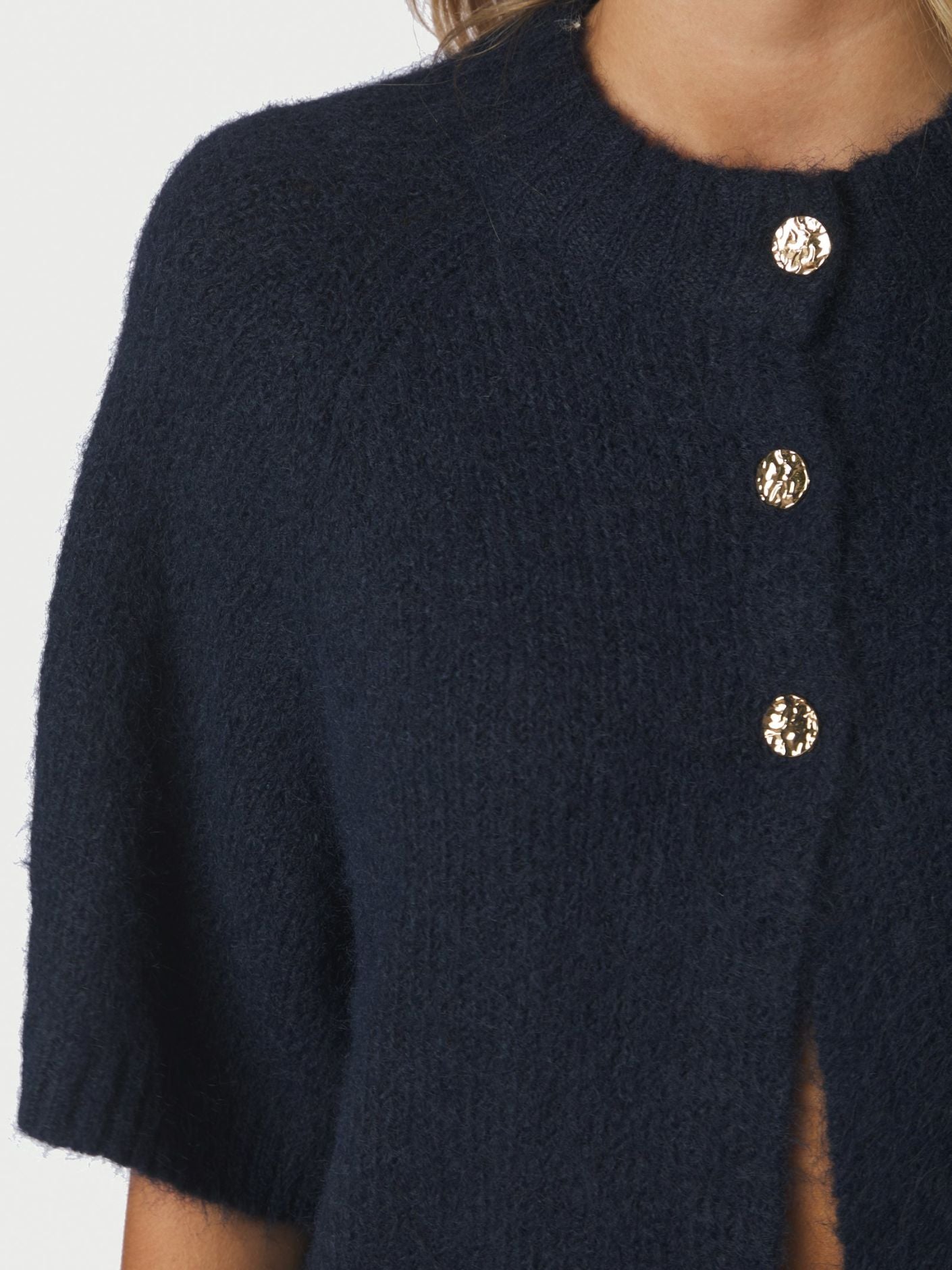 Benuta Fluffy Knit Cardigan - Navy