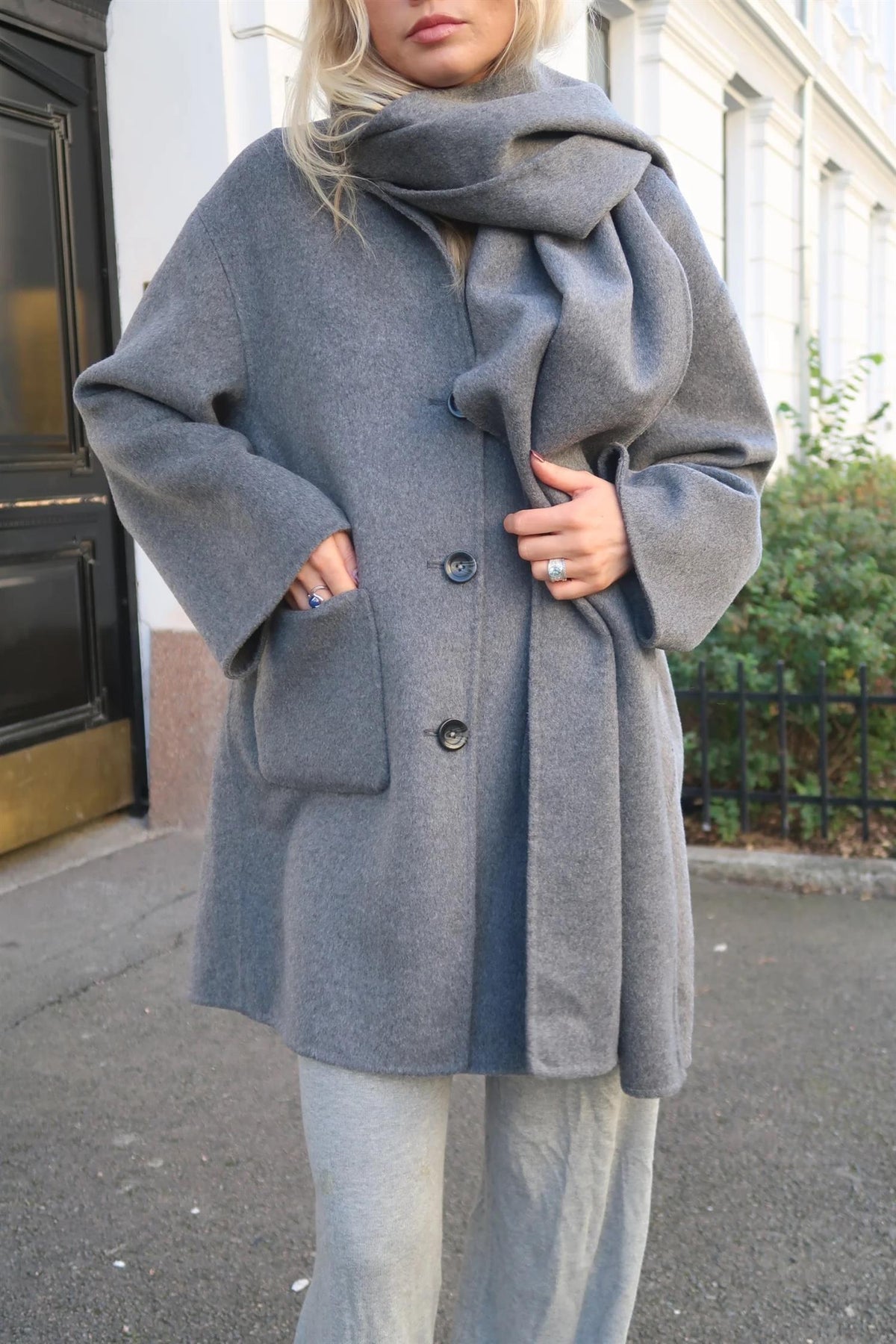 Sandy Wool Coat With Scarf