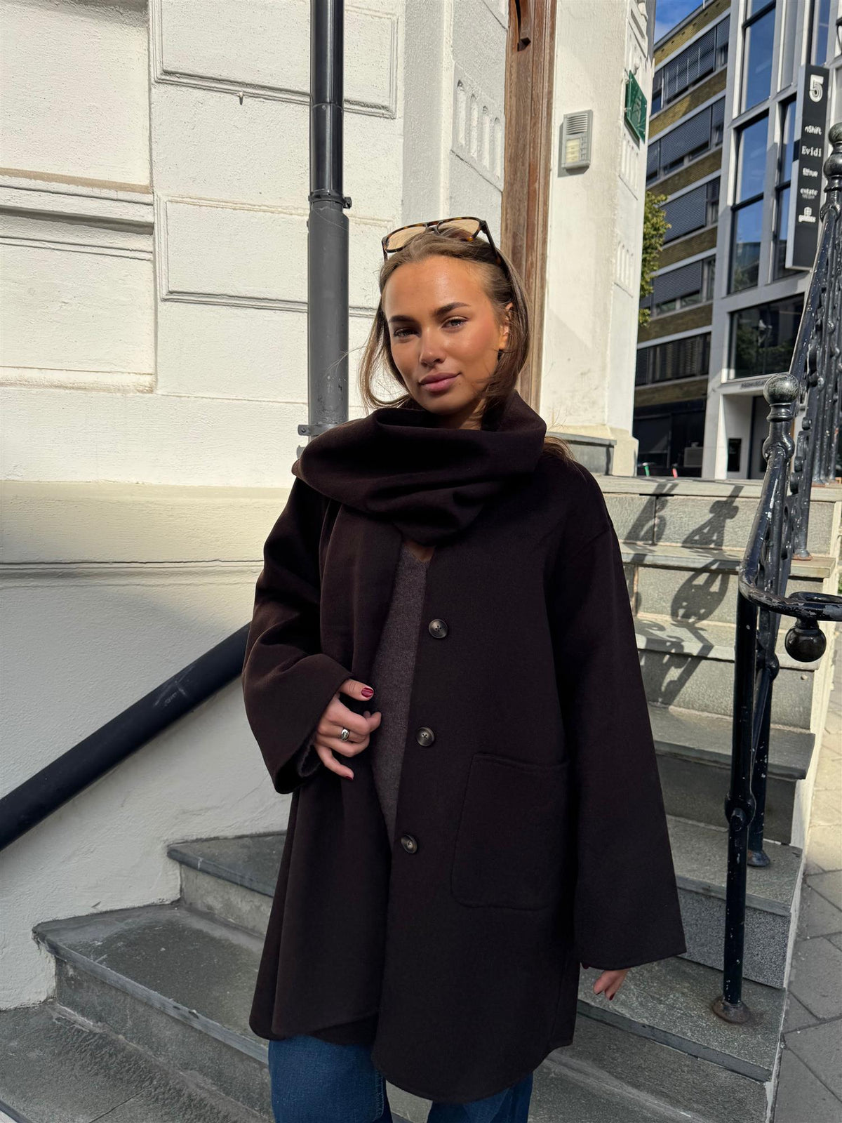 Sandy Wool Coat With Scarf - Brown