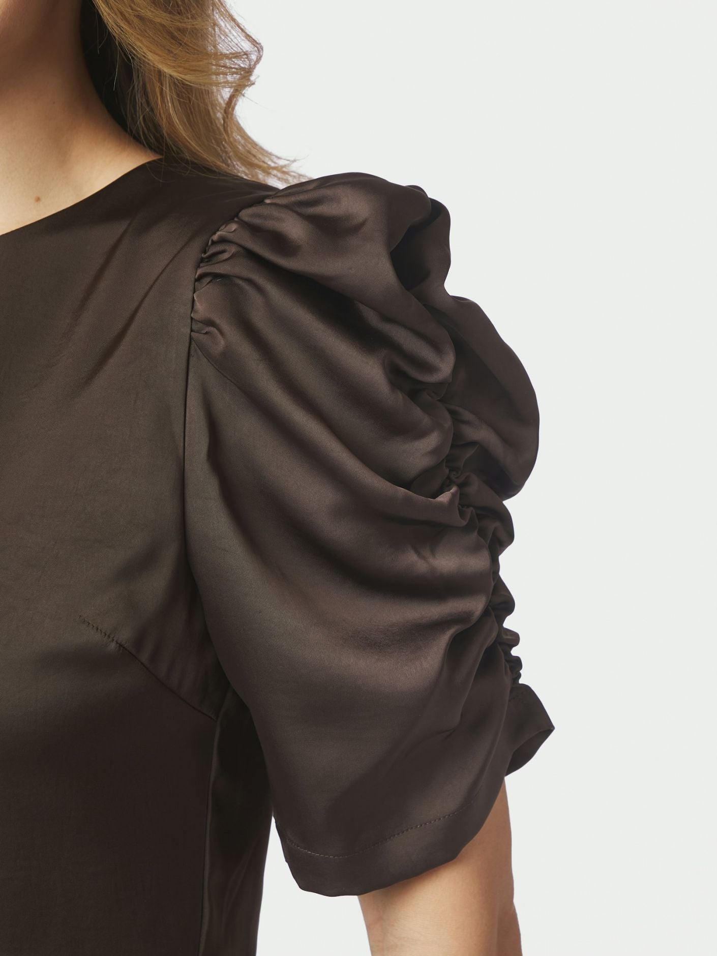 Benua Heavy Sateen Blouse - Dark Brown