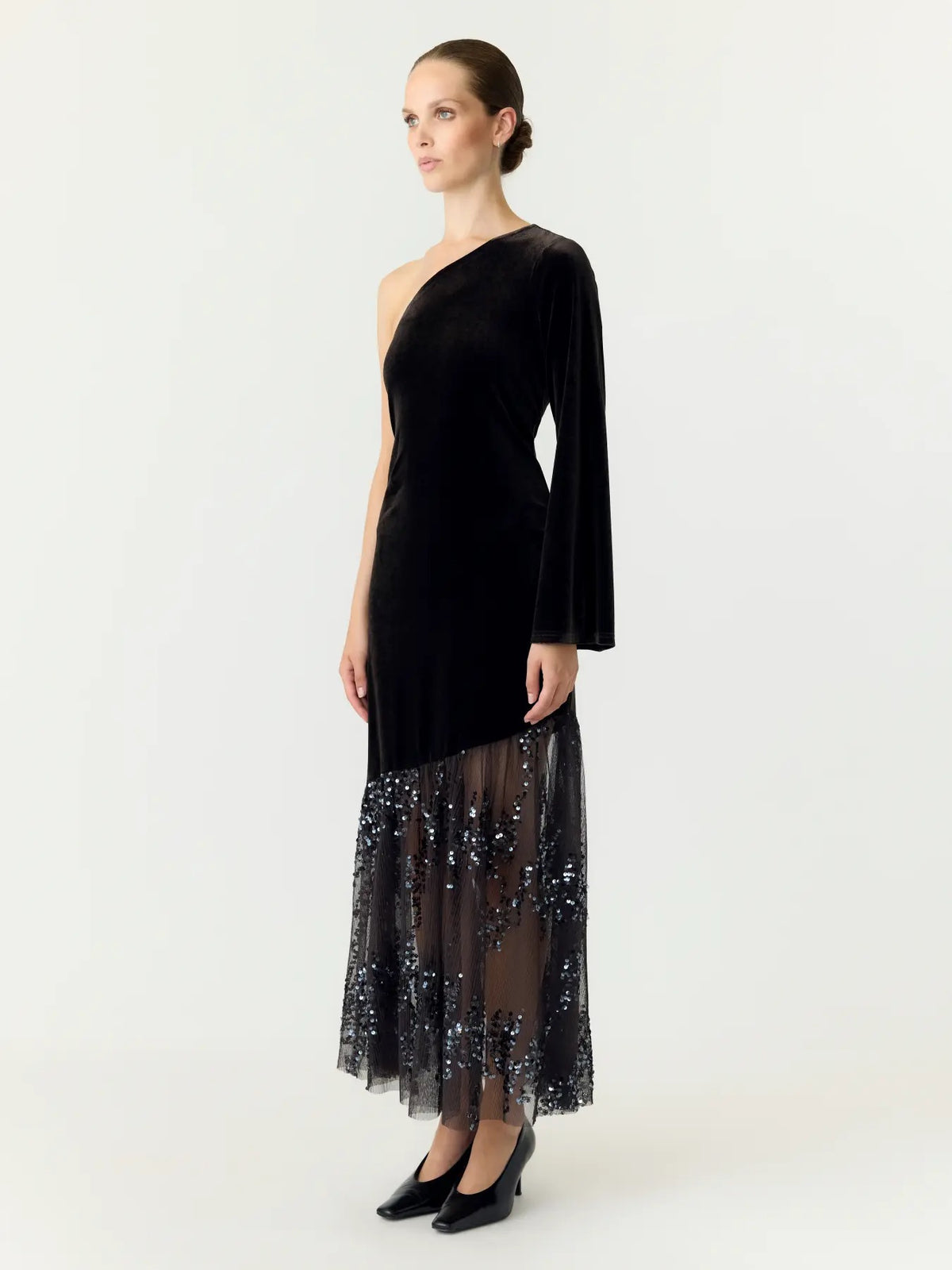 Yastera OS Long Velvet Dress