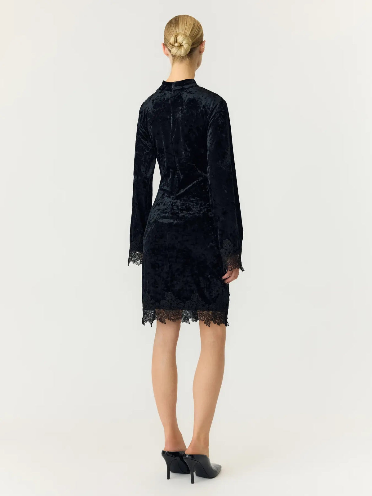 Yasvellia LS Short Lace Dress