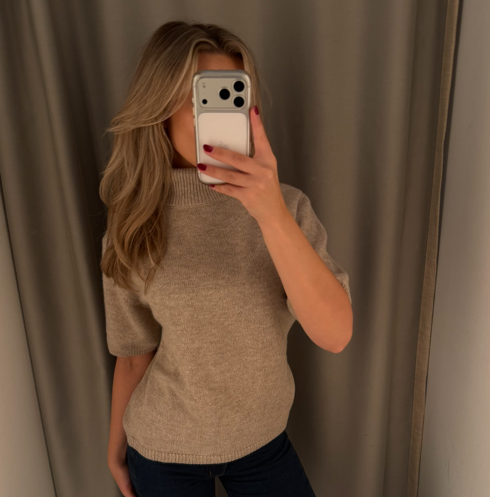 Arwyn SS Turtleneck