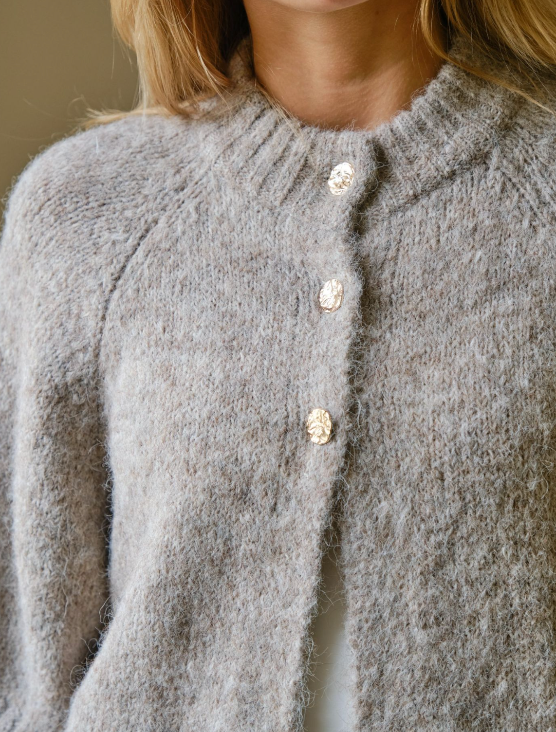 Benuta Fluffy Knit Cardigan - Beige Melange