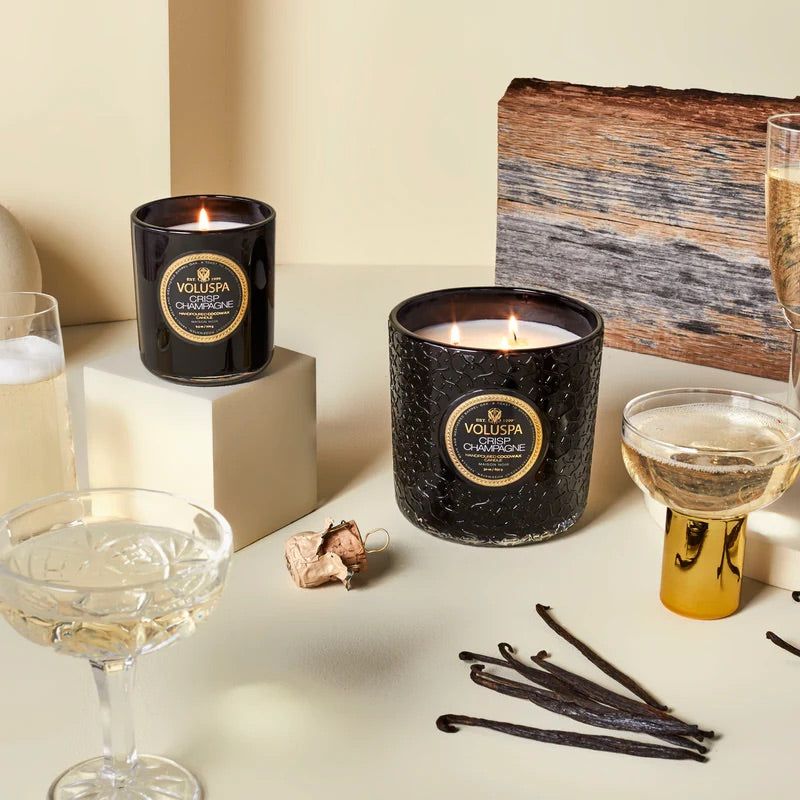 Classic Boxed Candle 269g Crisp Champagne