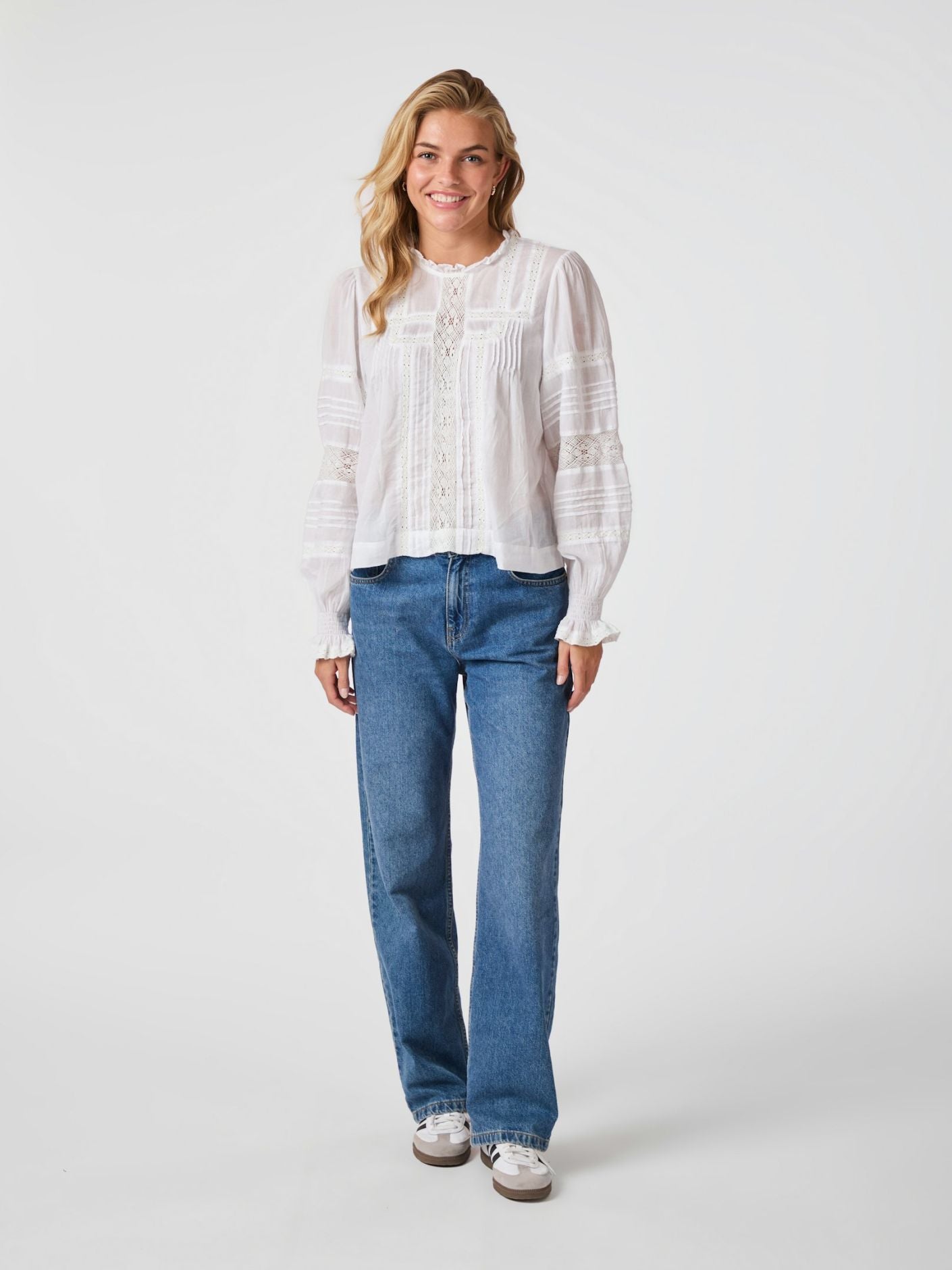 Ebba S Voile Blouse - Overdeler