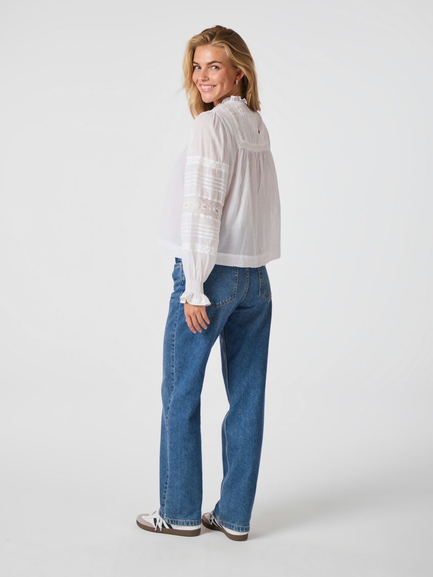 Ebba S Voile Blouse - Overdeler