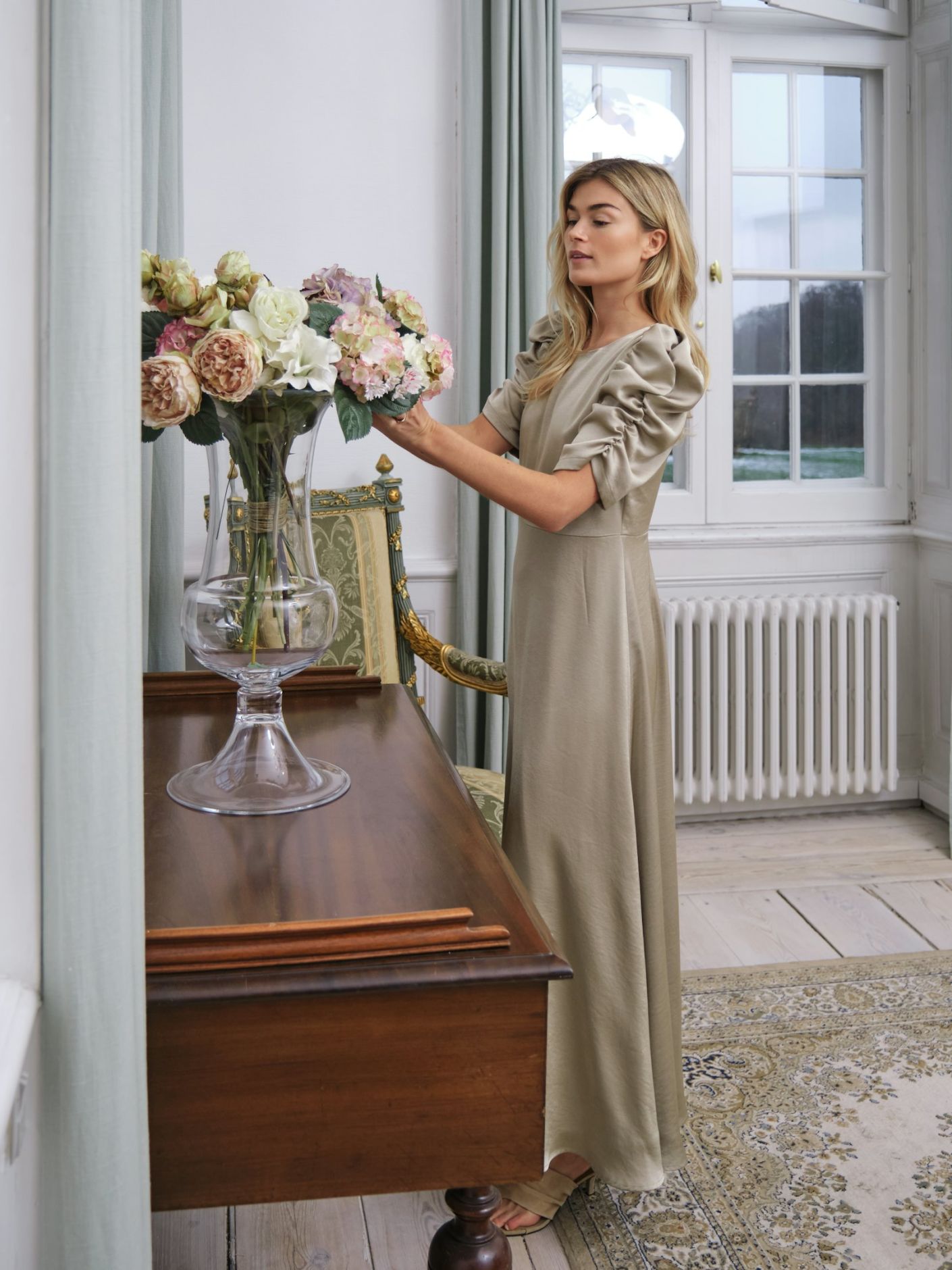 Benuti Solid Dress