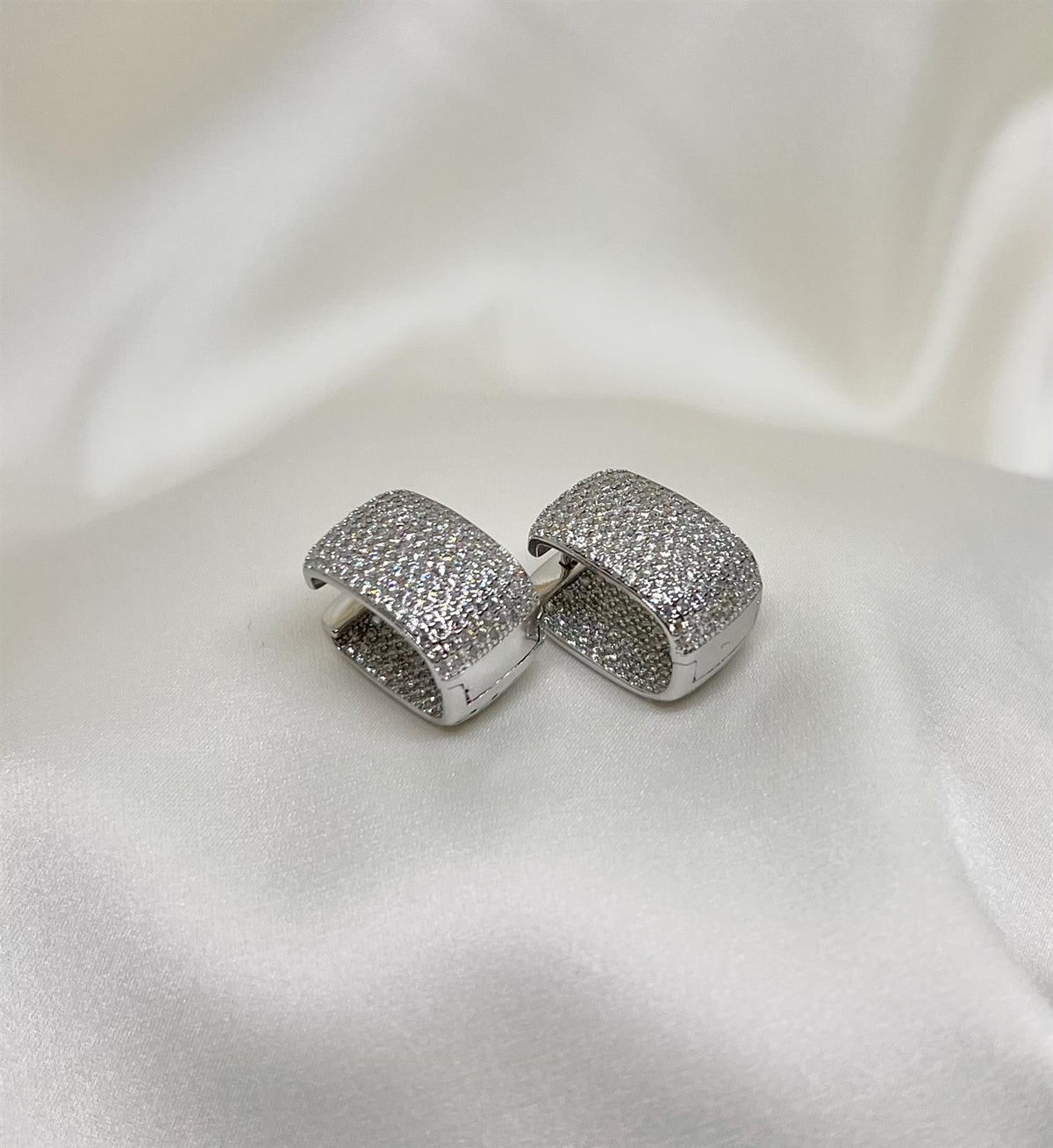 Viola Earring