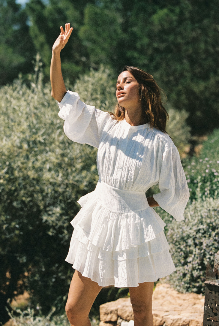 Alaya Mini Ruffle Dress - Snow Flake - Kjoler