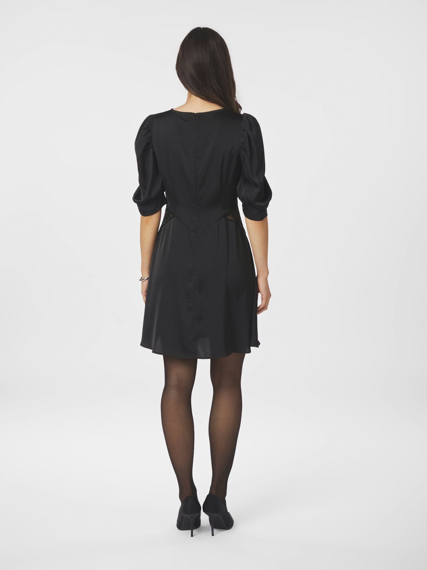 Alfia Lace Dress - Kjoler