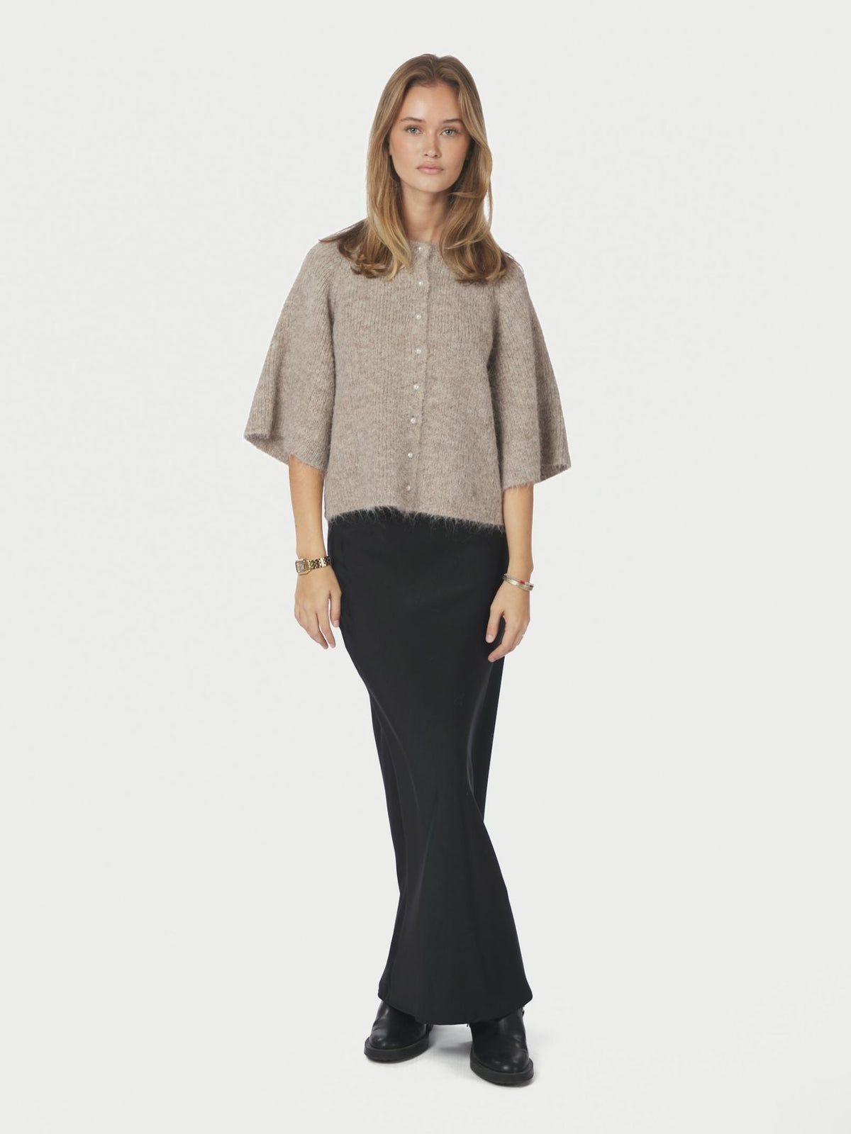 Amaya Fluffy Knit Cardigan - Overdeler