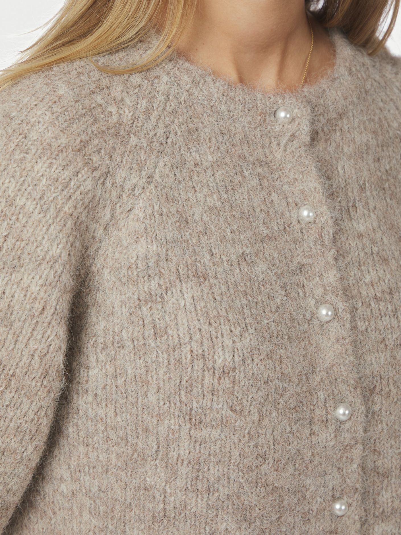 Amaya Fluffy Knit Cardigan - Overdeler