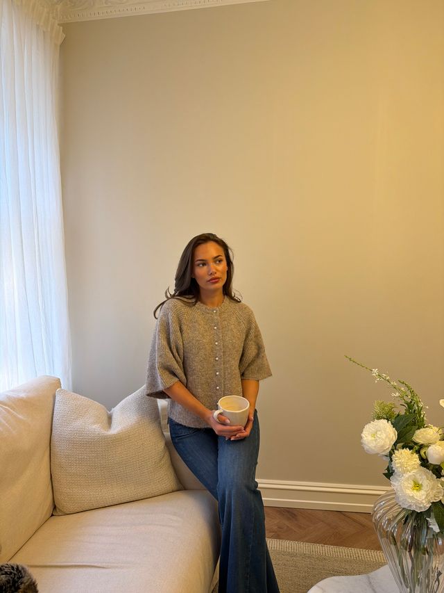 Amaya Fluffy Knit Cardigan - Overdeler