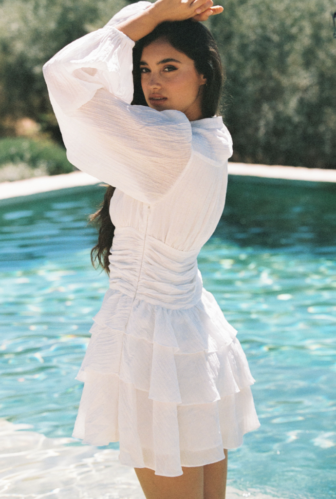 Nadine Belted Ruffle Dress - Snow Flake - Kjoler