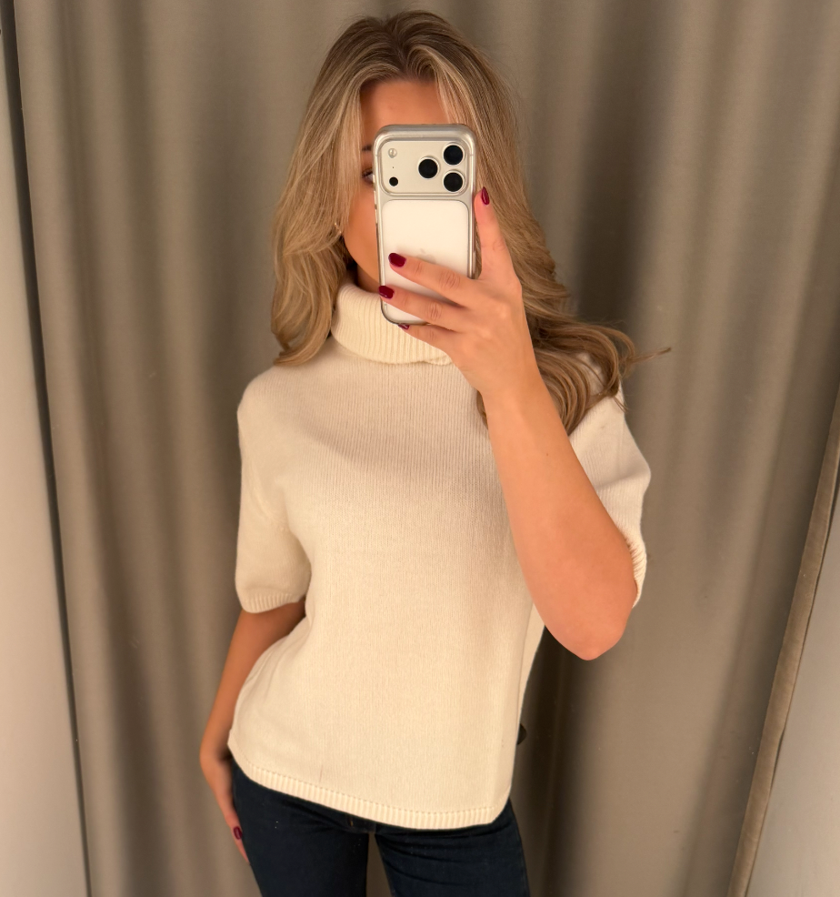 Arwyn SS Turtleneck