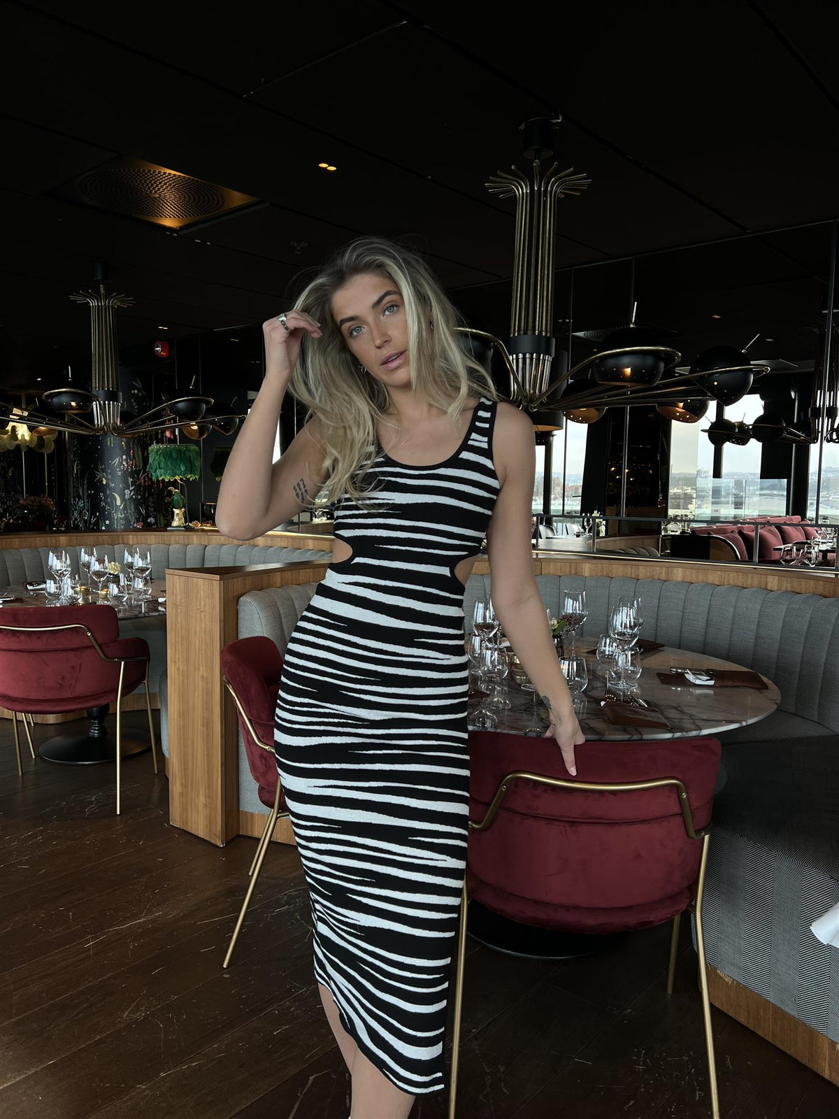Bailey Midi Dress - Kjoler
