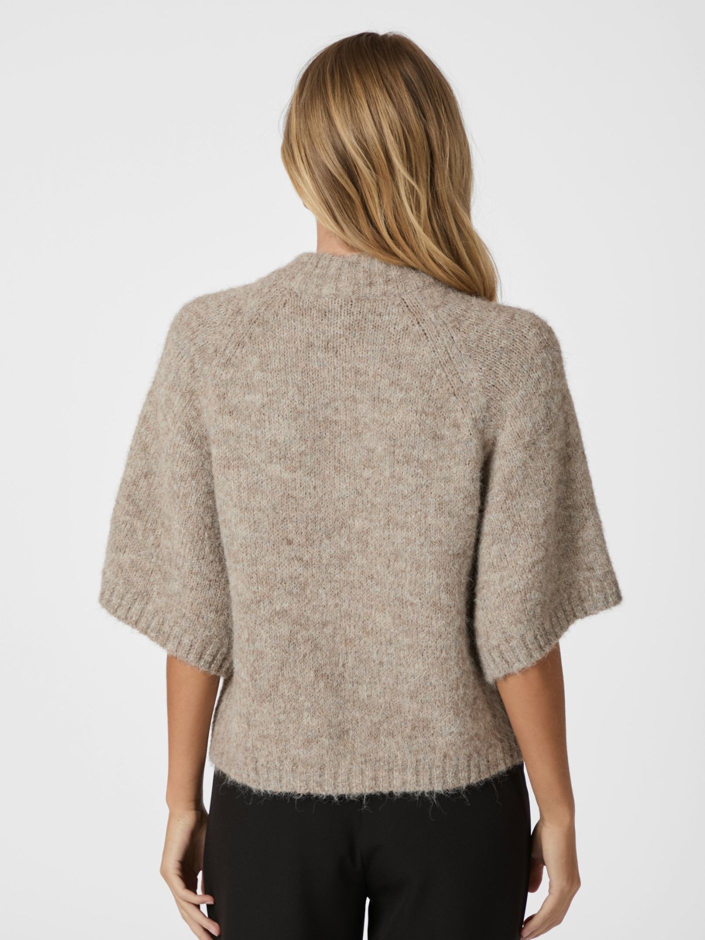 Benuta Fluffy Knit Cardigan - Overdeler