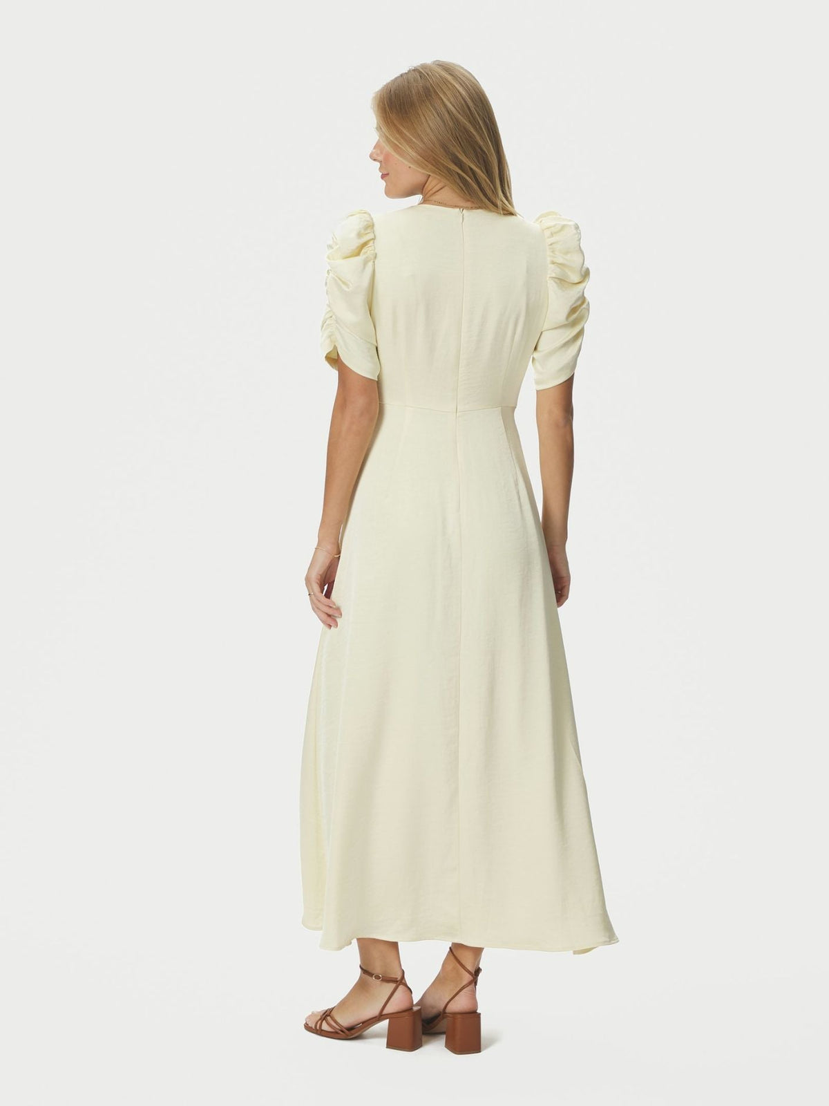Benuti Solid Dress - Kjoler