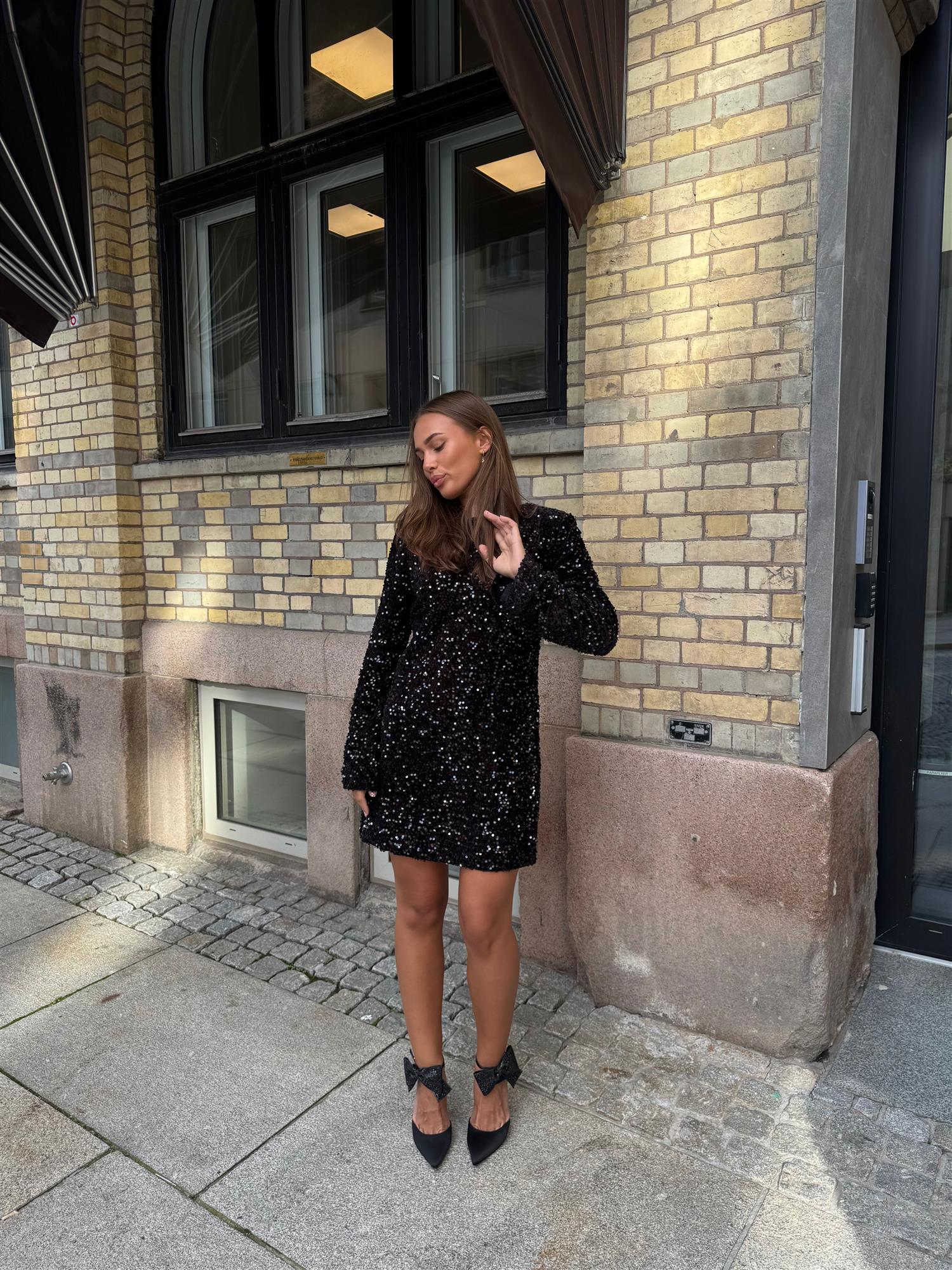 Cayla Esme Mini Dress - Grain Onyx - Kjoler