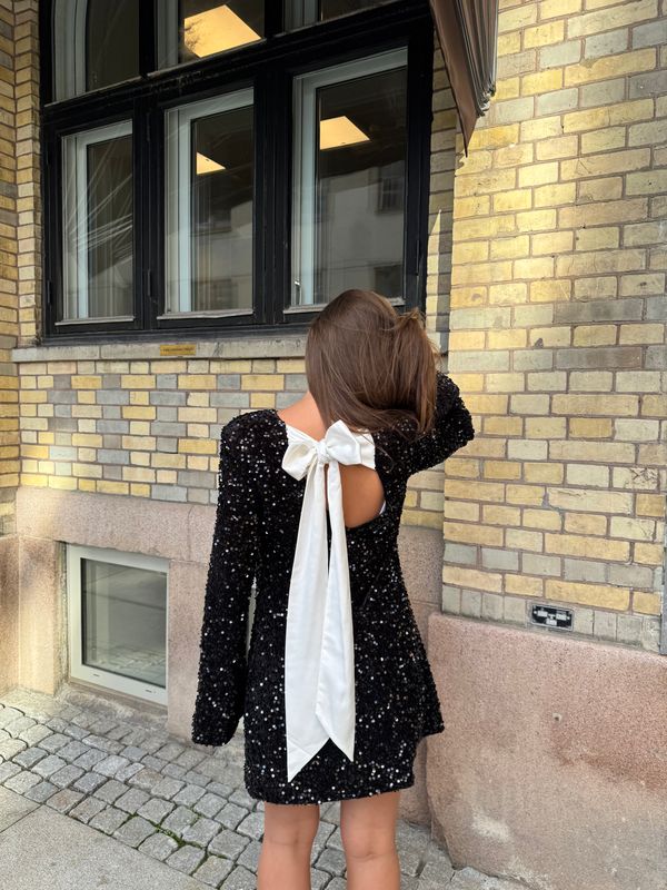 Cayla Esme Mini Dress - Grain Onyx - Kjoler