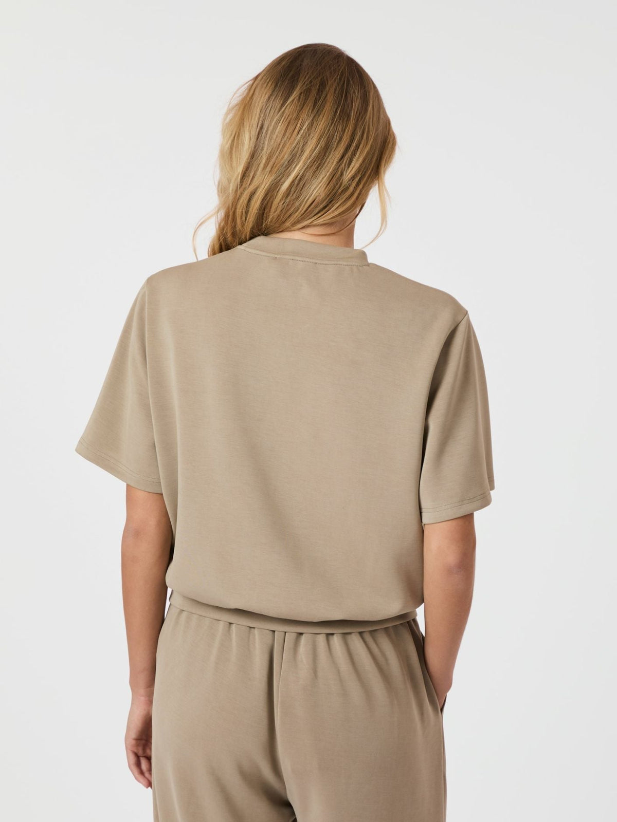 Clove Soft Tee - Overdeler
