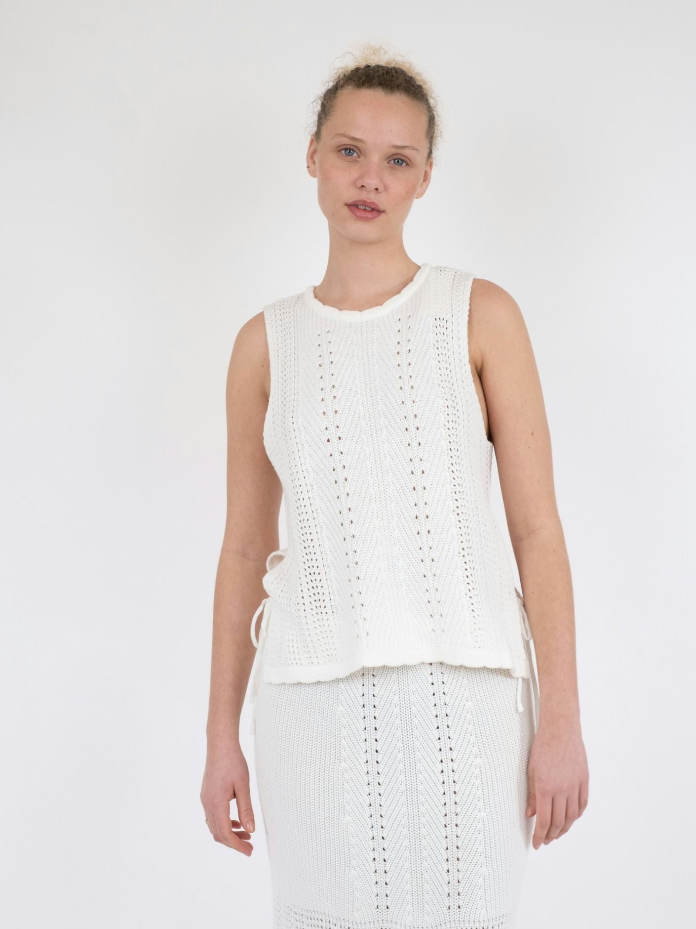 Aritza Crochet Knit Top - Overdeler