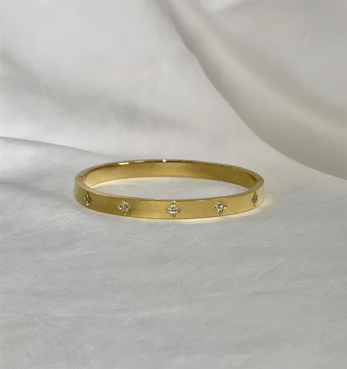 Ariel Bangle Bracelet - Gold