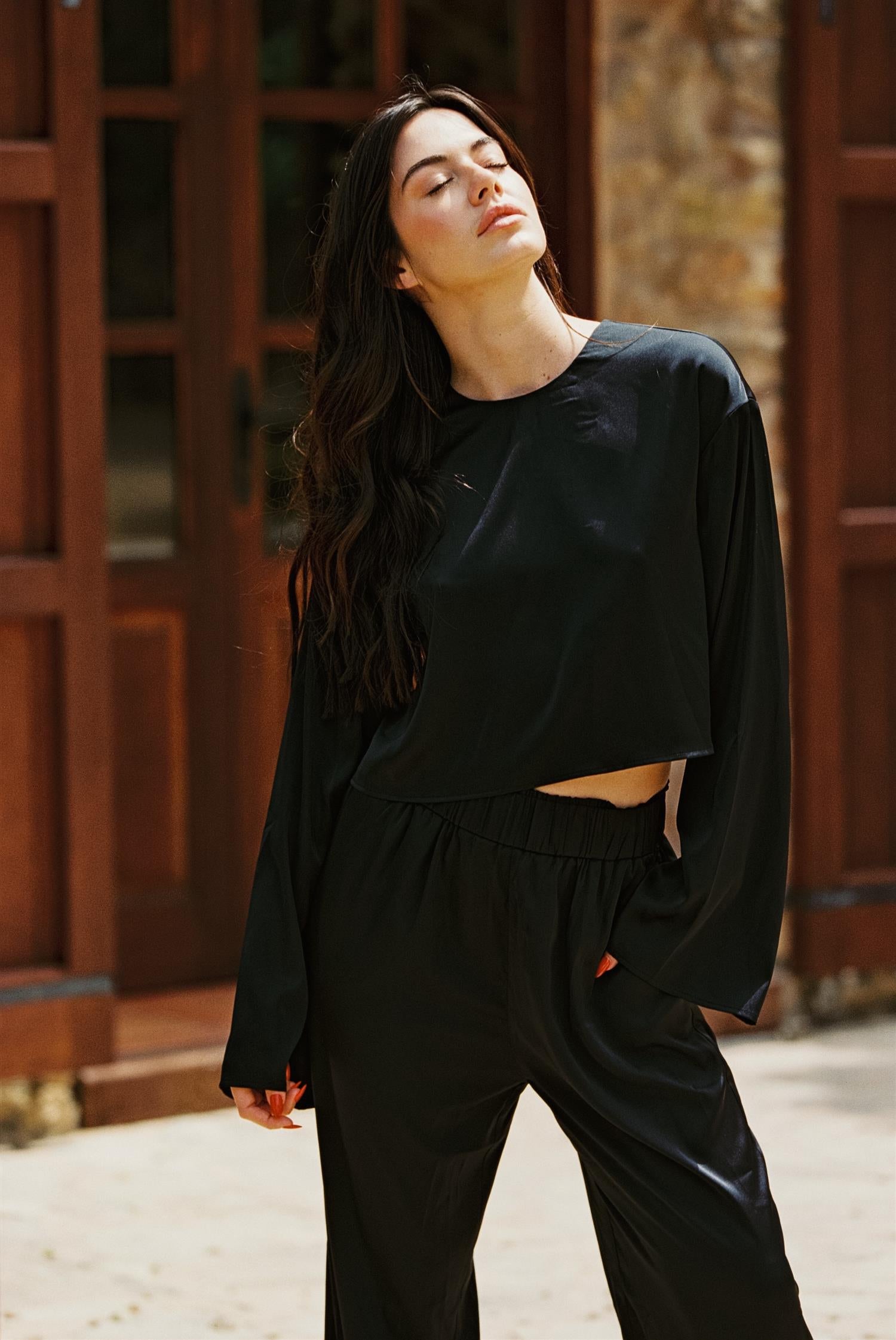 Dina Satin Turnt Blouse Overdeler