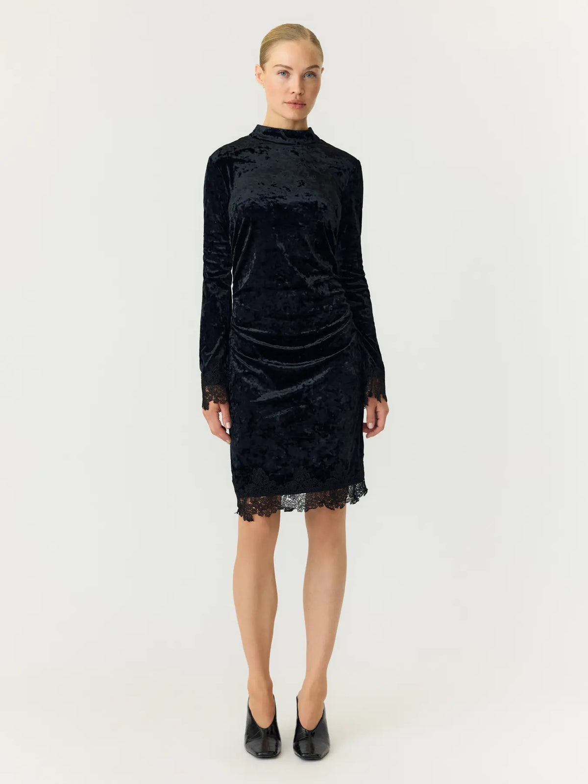 Yasvellia LS Short Lace Dress