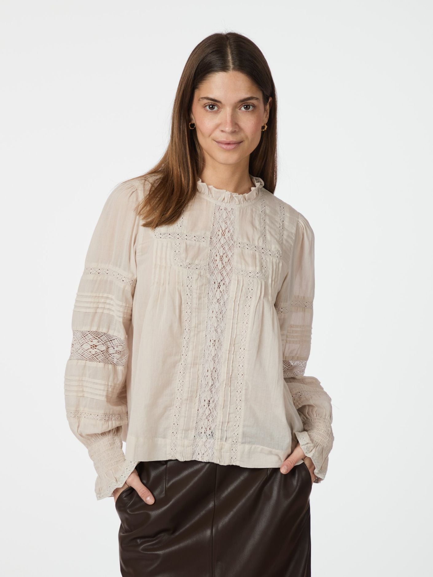 Ebba S Voile Blouse Overdeler