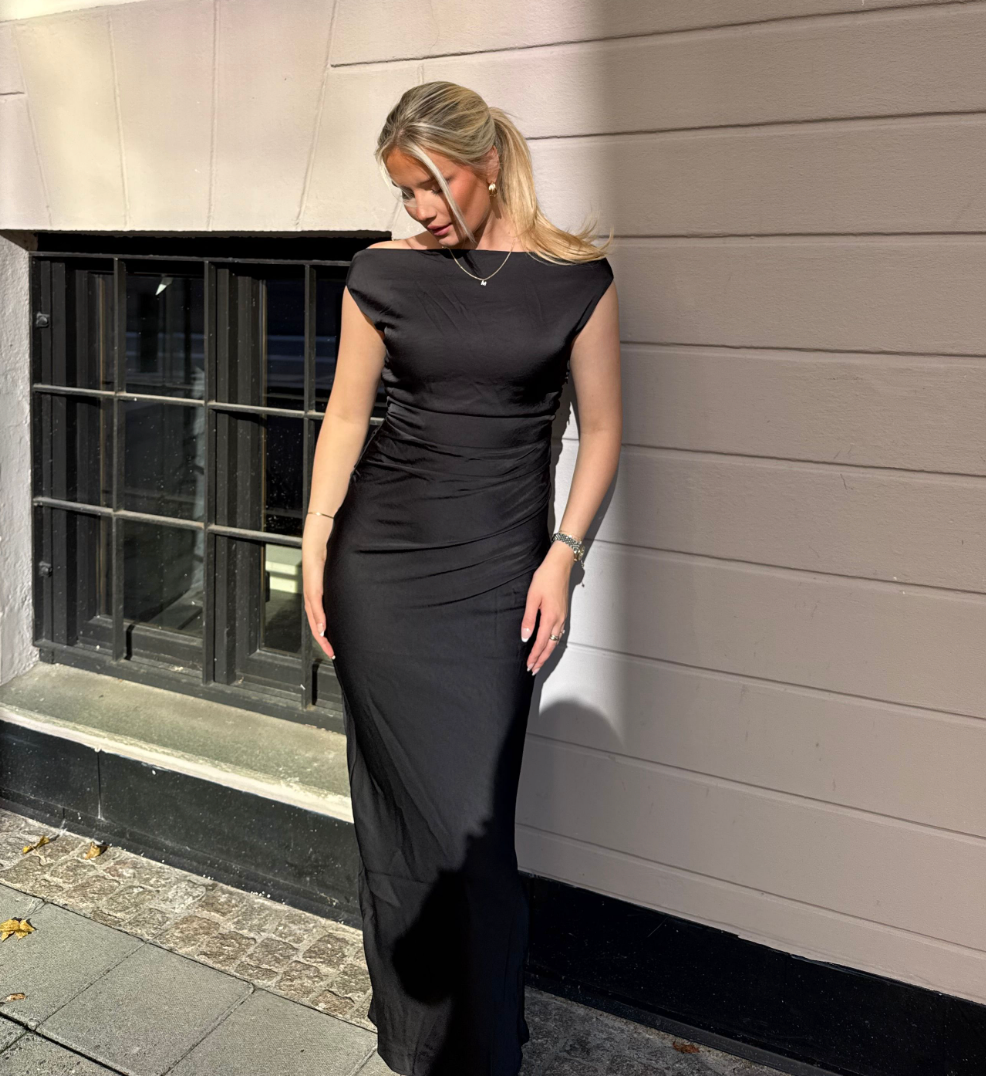 Mignonette Dress