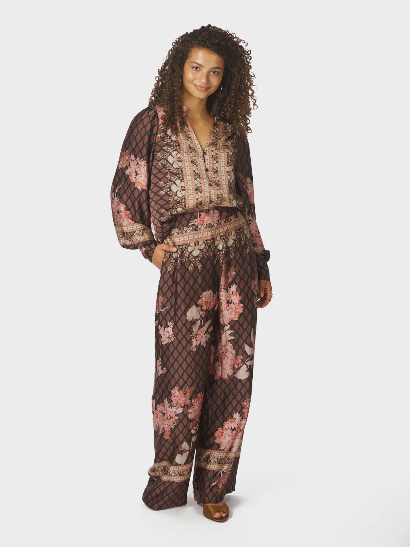 Lunet Botanical Border Pants