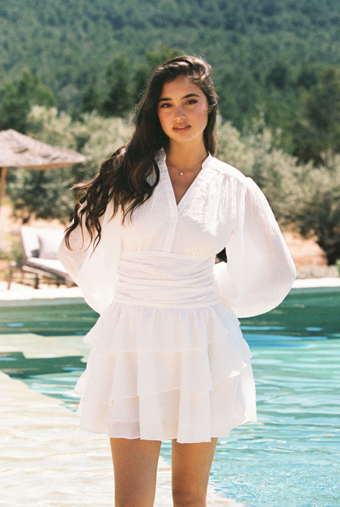 Nadine Belted Ruffle Dress - Snow Flake - Kjoler