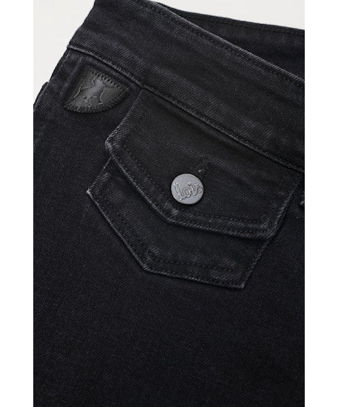 Yoko22 - Caspar Pitch Black