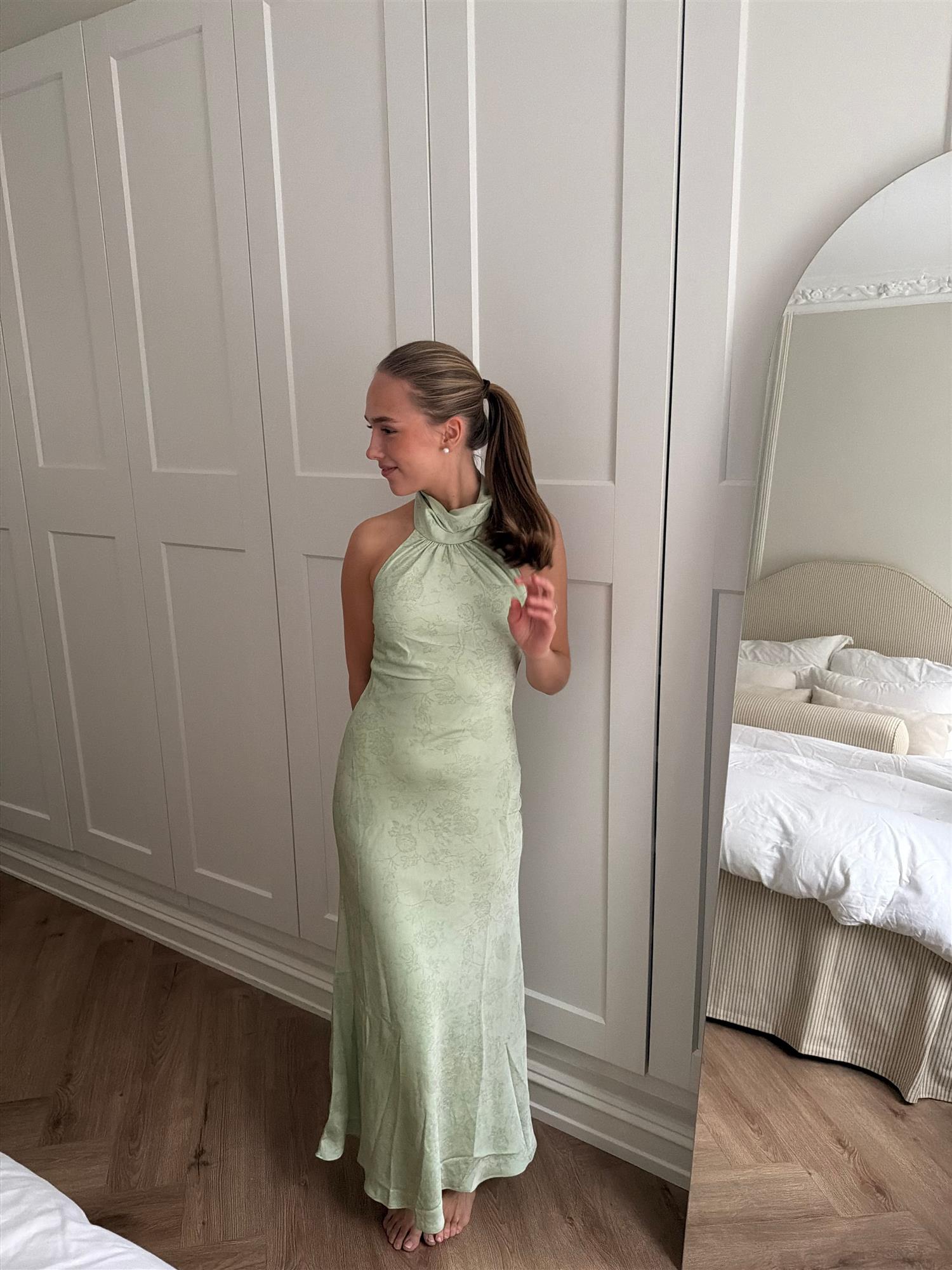 Fiona Pattern Satin Dress - Kjoler