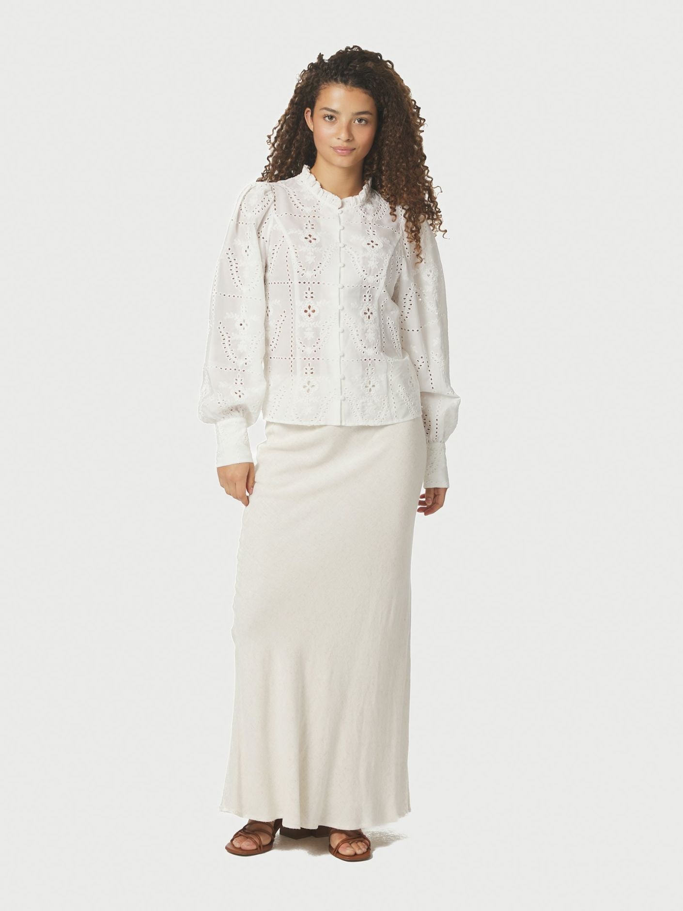 Gilda Embroidery Blouse - Overdeler