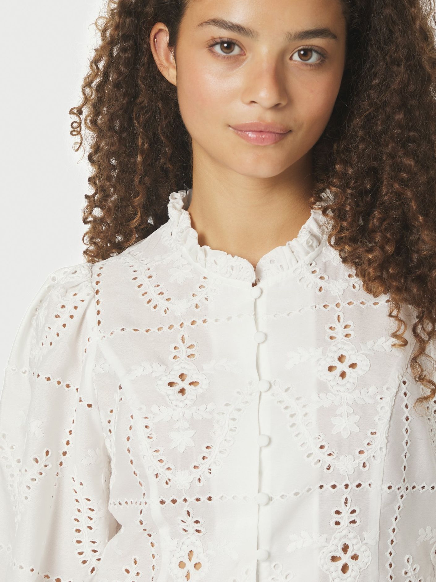 Gilda Embroidery Blouse - Overdeler