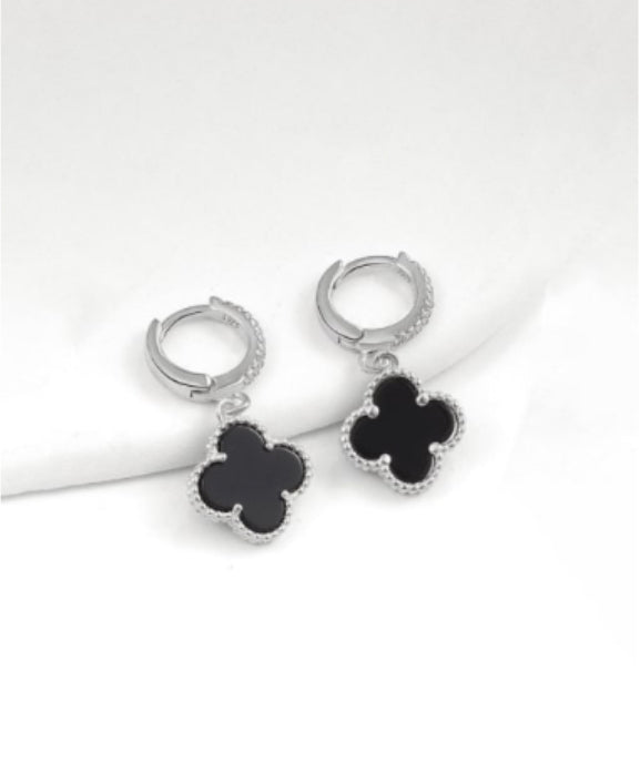 Haily Four Leaf Earring Black - Tilbehør