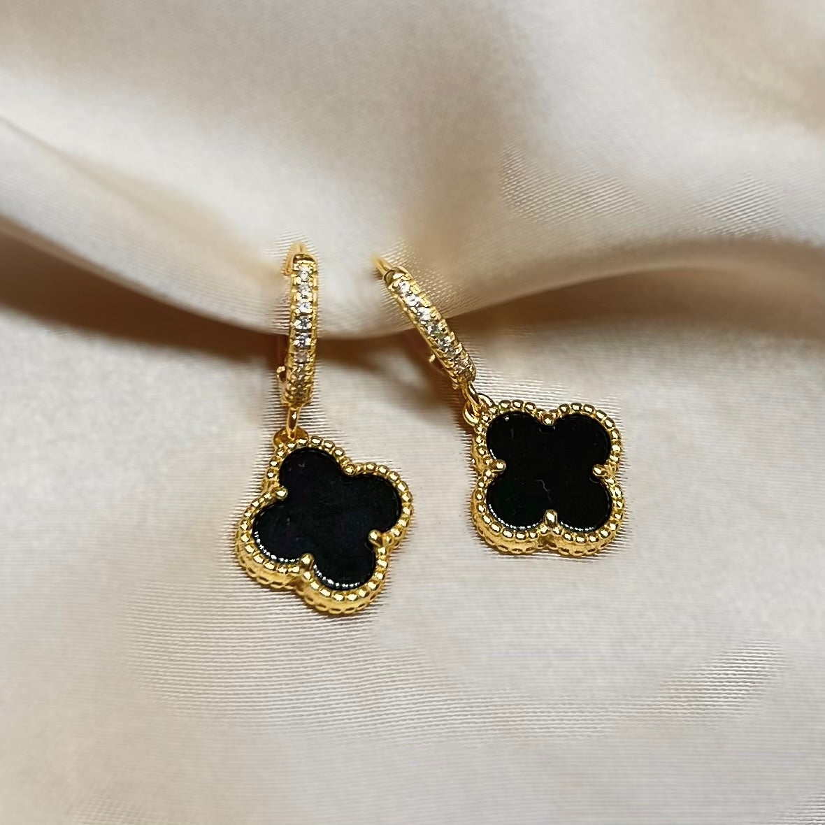 Haily Four Leaf Earring Black Tilbehør