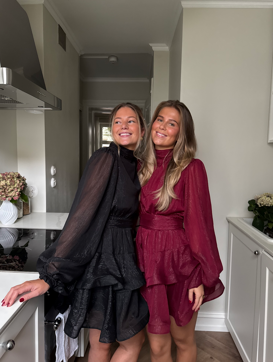 Kelly Minari Dress - Regal Onyx - Kjoler