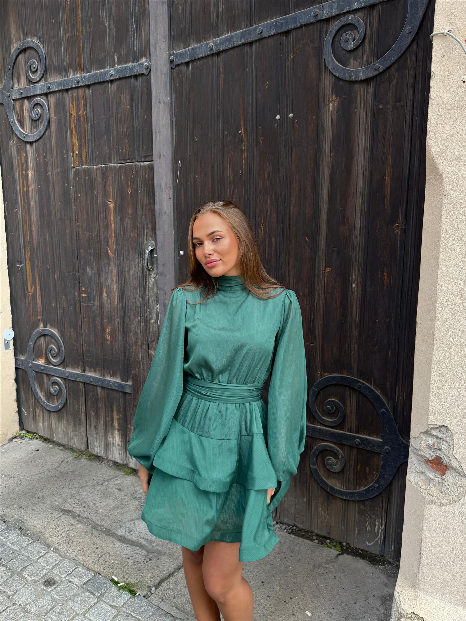 Kelly Minari Dress - Smaragd - Kjoler