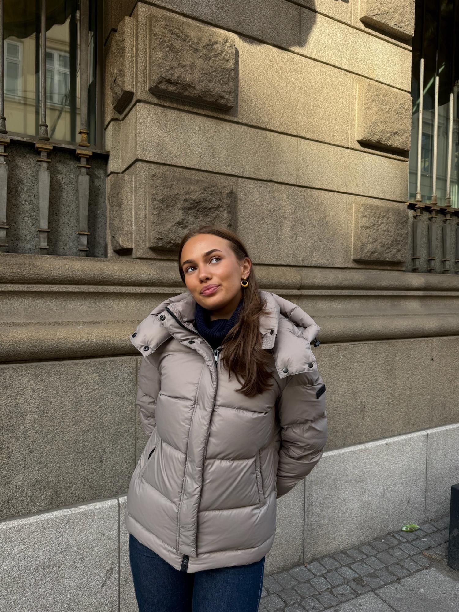 Leah Down Jacket Jakker